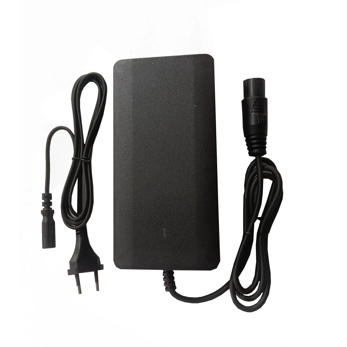 Chargeur pour vélo électrique LANKELEISI 48V/36V - Image 3