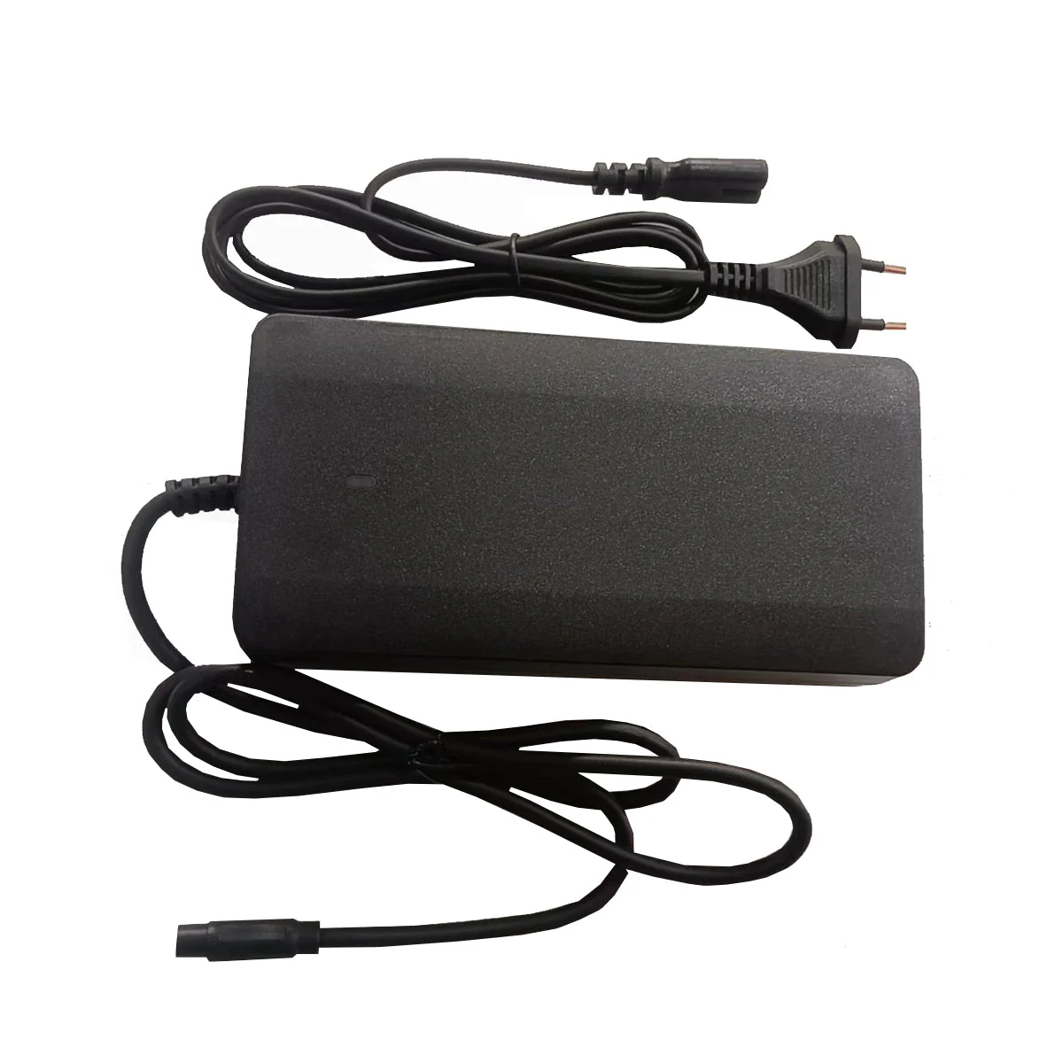 Chargeur pour vélo électrique LANKELEISI 48V/36V - Image 4